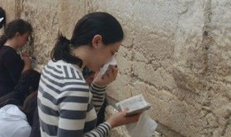 娱乐吃瓜君女子是谁啊,她是谁？背后故事引关注