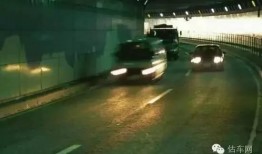 地下停车场狗仔爆料视频,揭秘明星真实生活瞬间